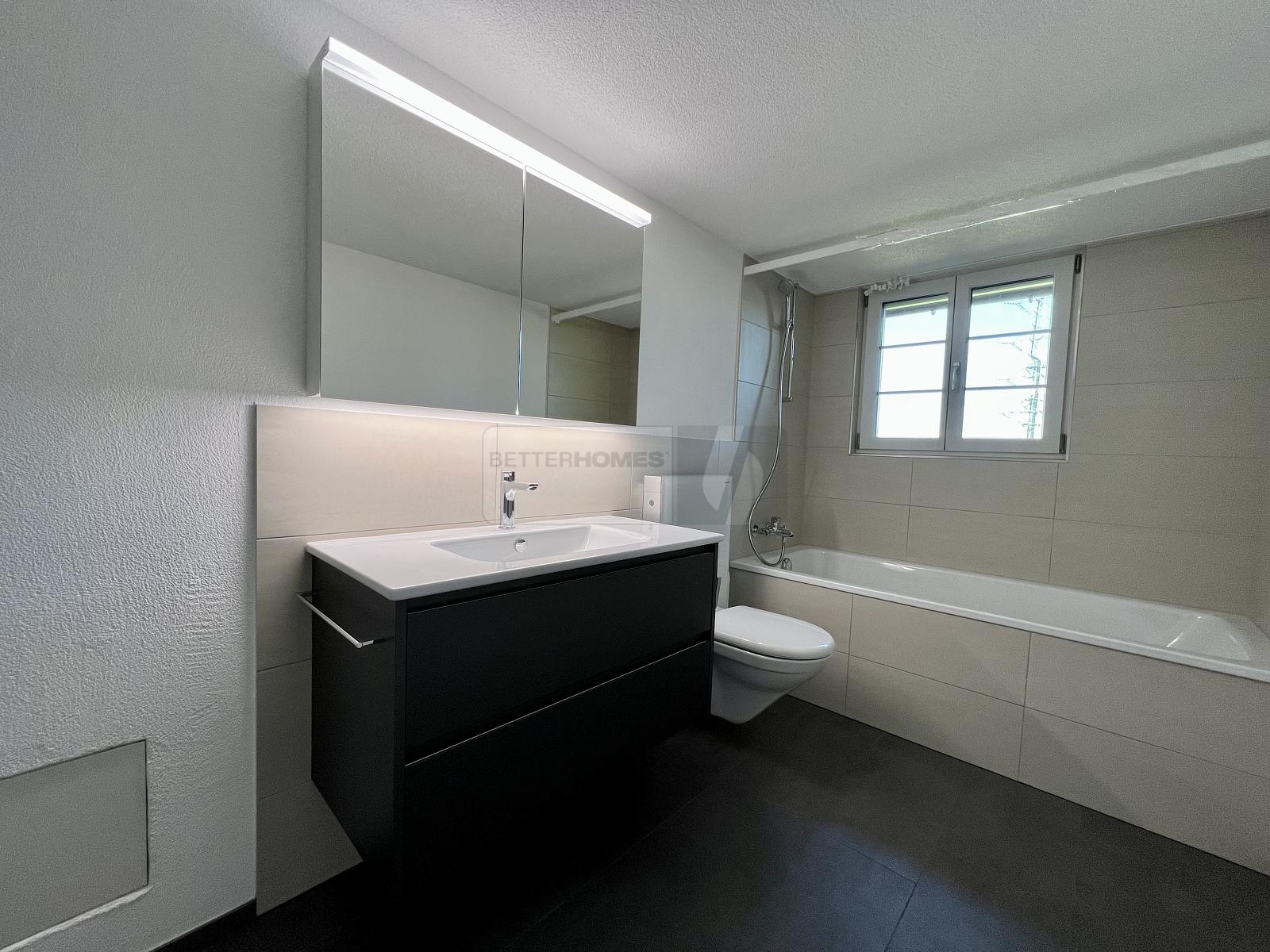 SCHÖN, NATURVERBUNDEN UND NEUWERTIG - 4