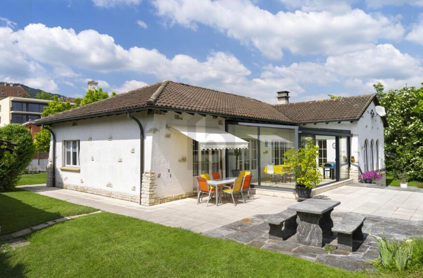 MAGNIFIQUE PROPRIÉTÉ SUR UNE GRANDE PARCELLE - 1