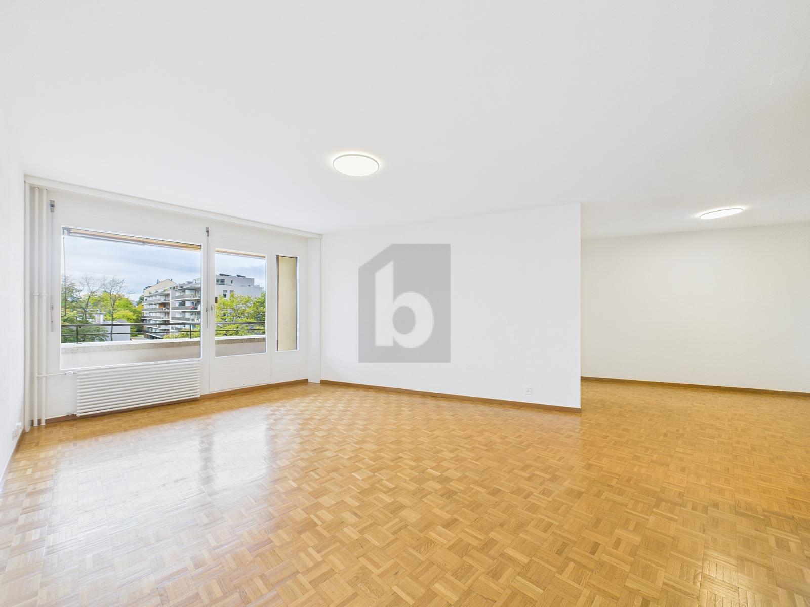 LUMINEUX AVEC BALCON ET PROCHE DE O.I - 2