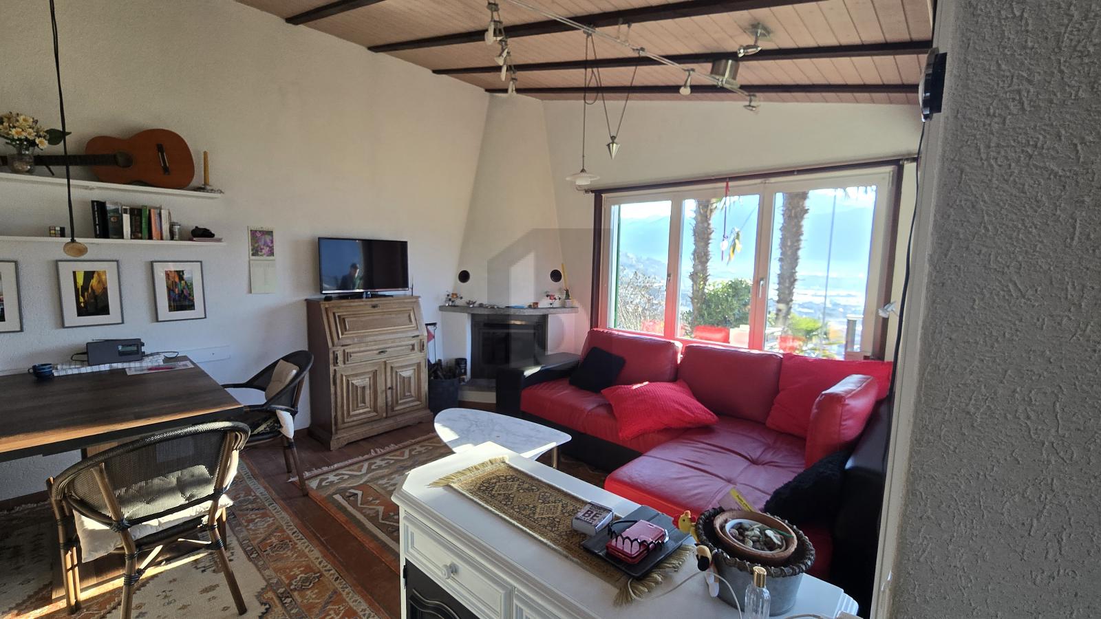 TRANQUILLO E SOLEGGIATO CON MERAVIGLIOSA VISTA - 4