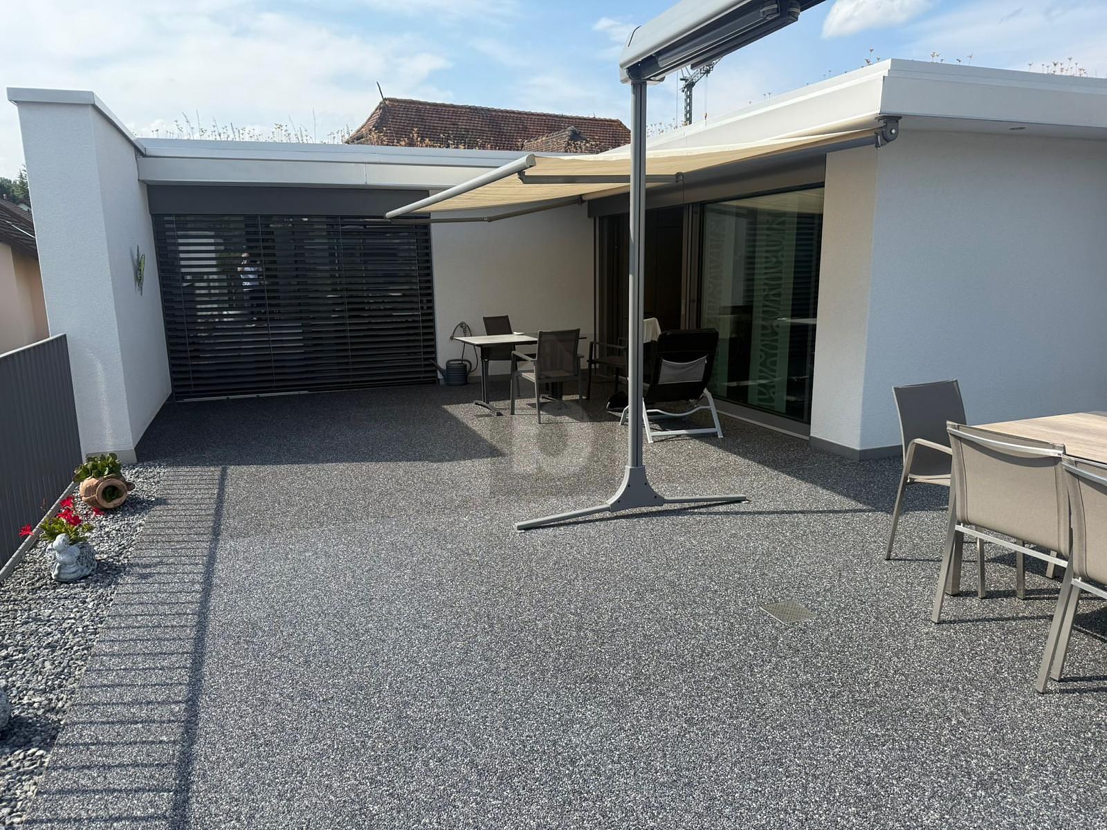 RIESIGE TERRASSE MIT WUNDERSCHÖNEM WALDBLICK - 0