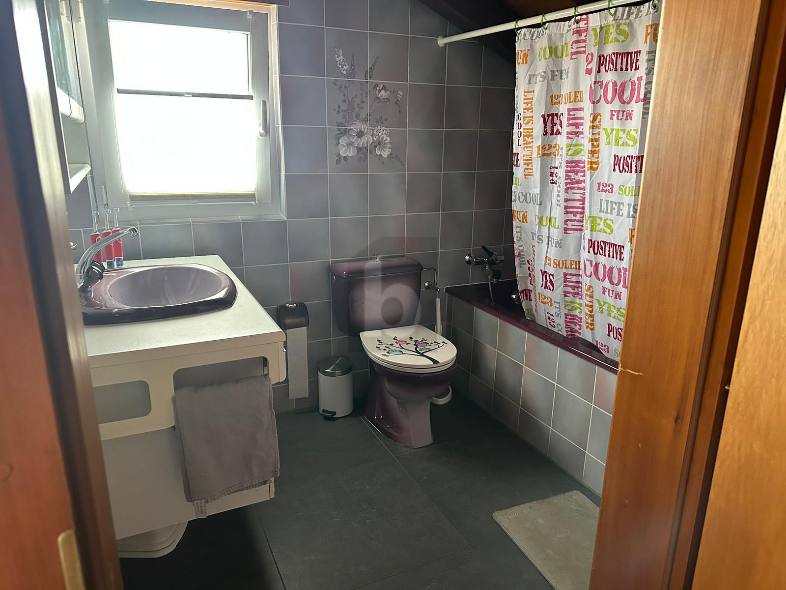 TRÈS SPACIEUSE, VUE SUR LA NATURE ENVIRONNANTE - 3