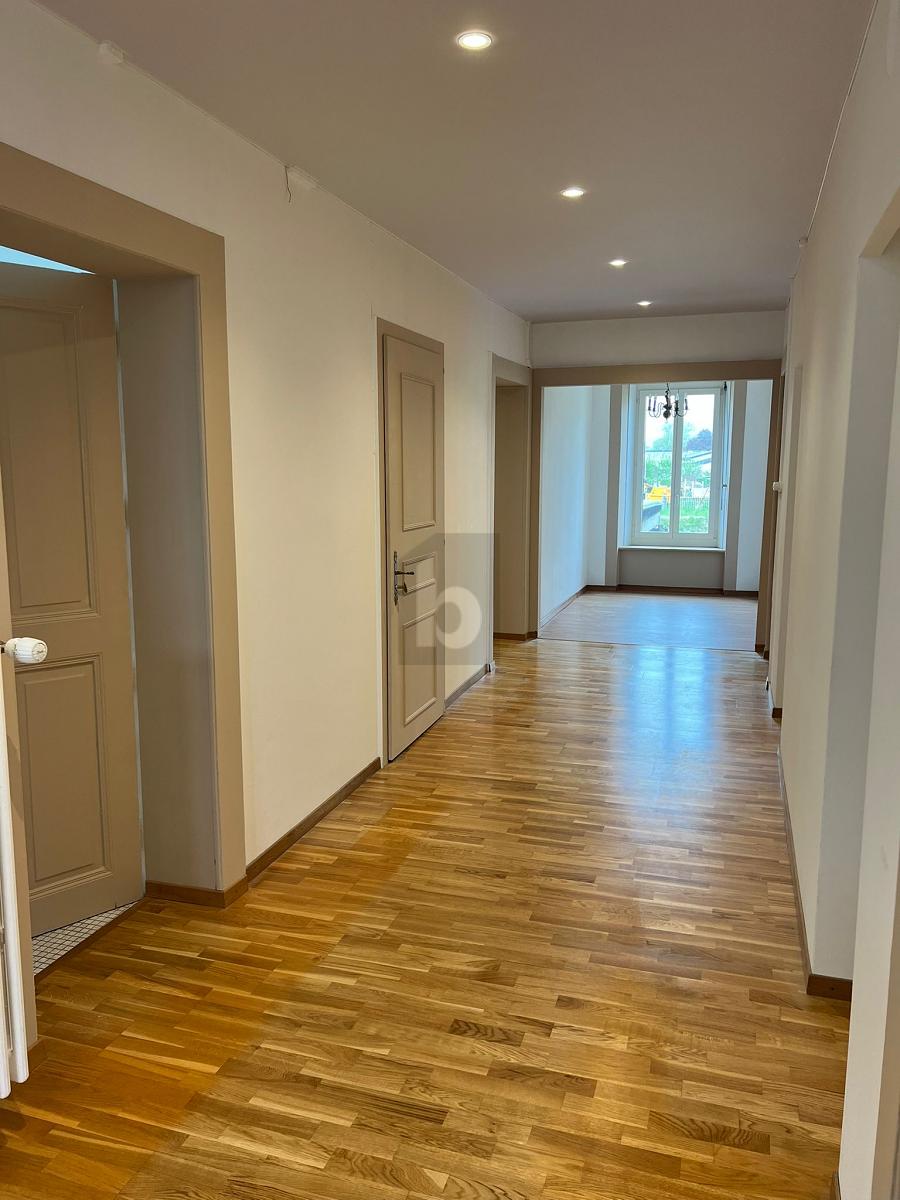 CHARMANT ET CALME - 1