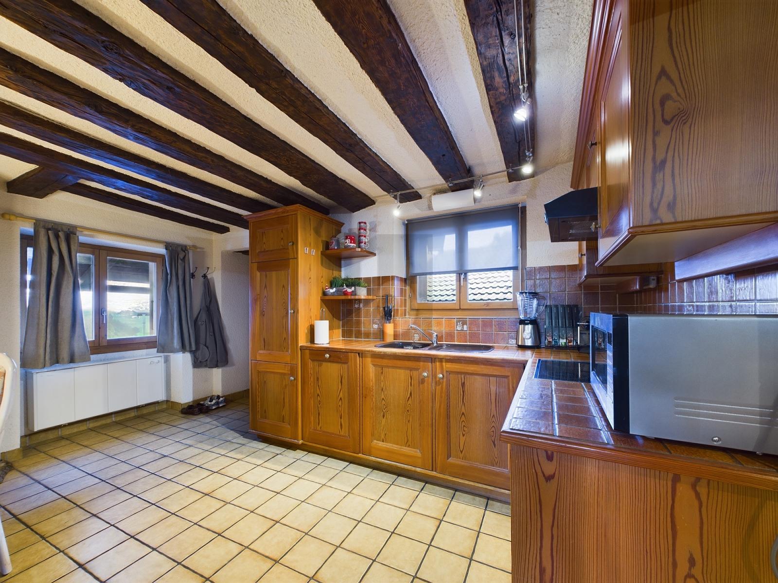 UN LIEU DE VIE UNIQUE AVEC UN GRAND JARDIN - 3