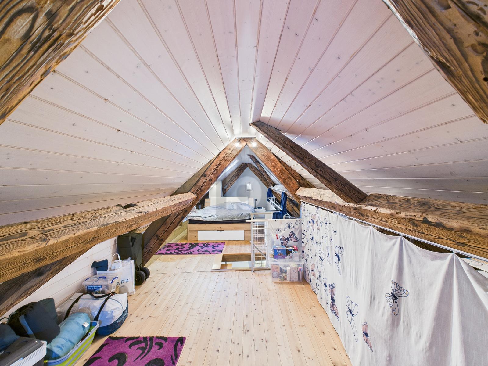 TERRASSE, WINTERGARTEN UND EIGENER GARTEN - 3