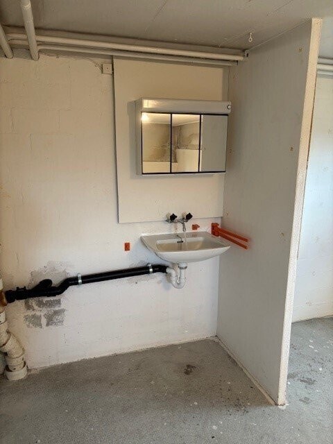 Bastel-/ Hobbyraum zu vermieten - 0