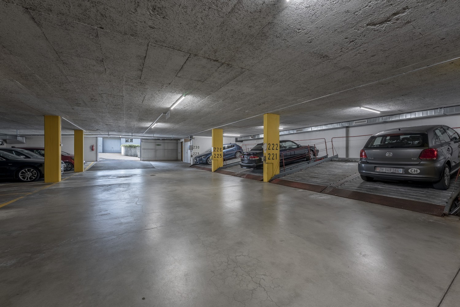 Bezugsbereite Fläche mit Dachterrasse mitten in Oerlikon - 10