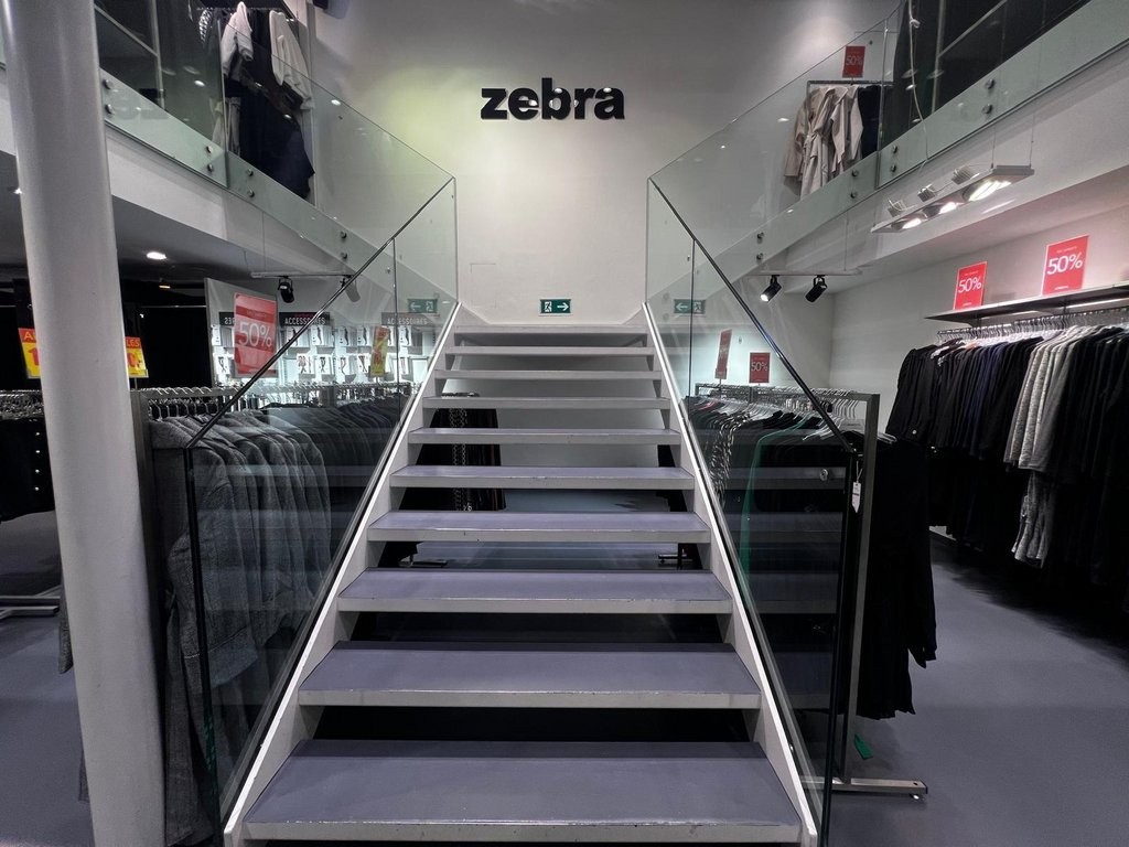 Grosszügiges Ladenlokal an zentraler Lage - 4