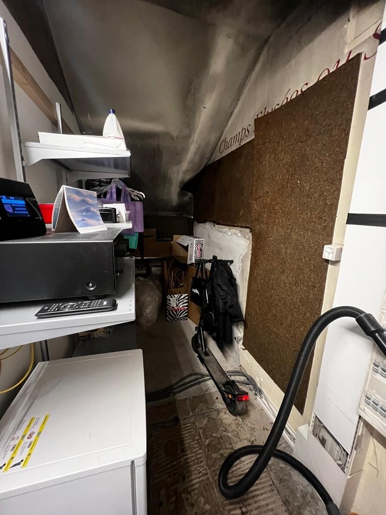 Grosszügiges Ladenlokal an zentraler Lage - 10