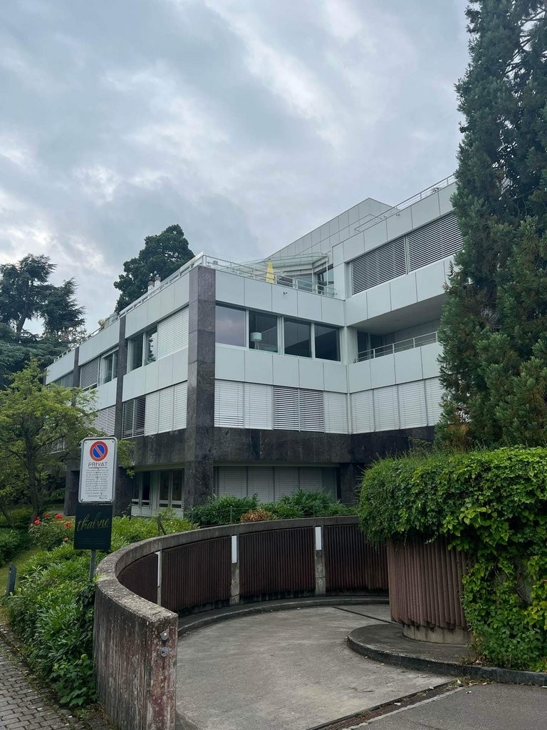 Parkplatz in Bahnhofsnähe - 0