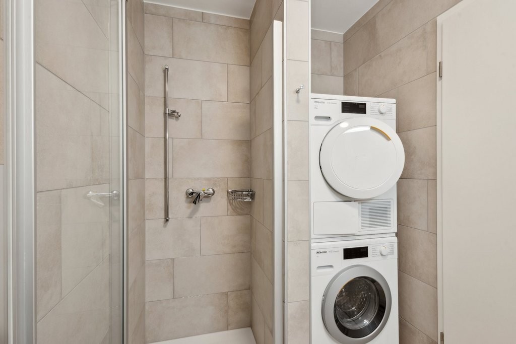 Moderno e luminoso 2.5 locali immerso nel verde - 4