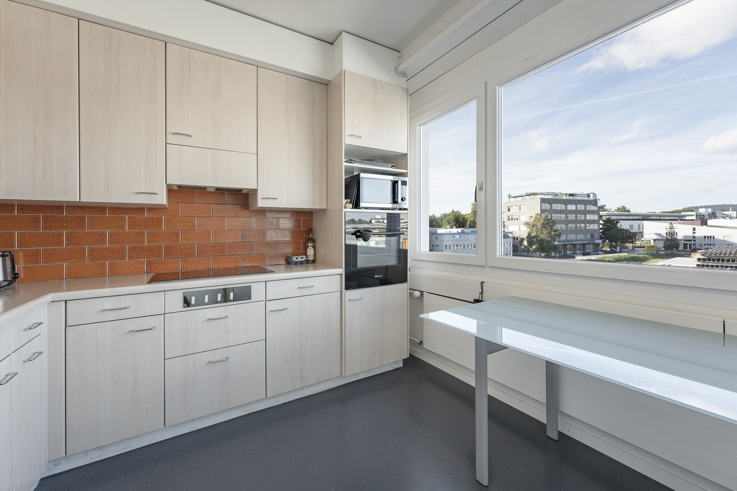 Vielseitiges Gewerbeobjekt mit Warenlift direkt auf die Fläche - 5