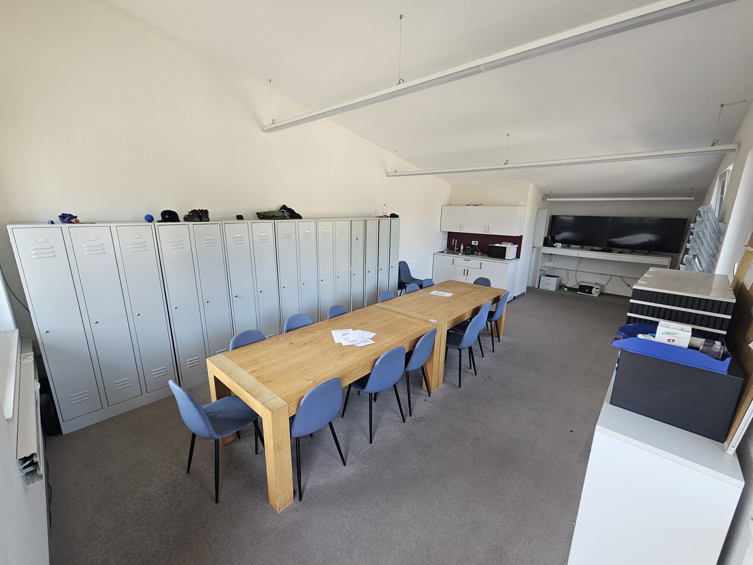 Vielseitiges Gewerbeobjekt per sofort in Würenlos zu vermieten - 2