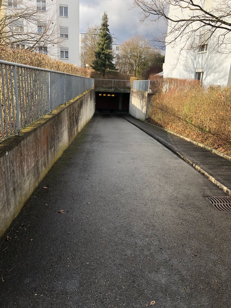 Tiefgarage in Oberentfelden mieten - 1