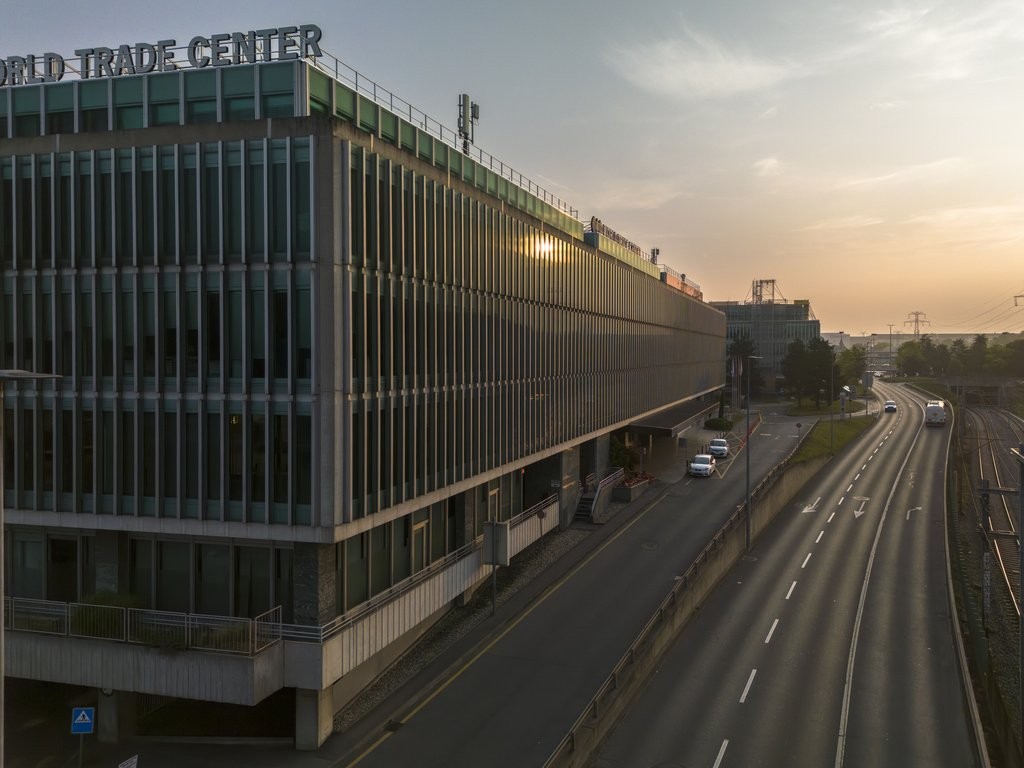 Magnifique local commercial au World Trade Center II à Genève - 0