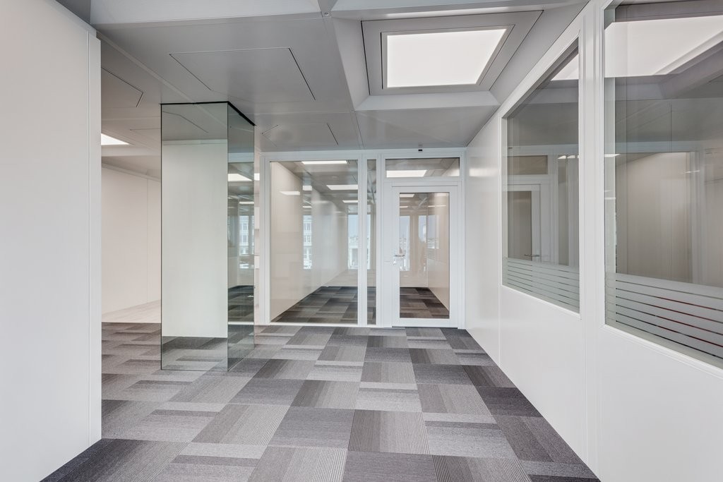 Magnifique local commercial au World Trade Center II à Genève - 1