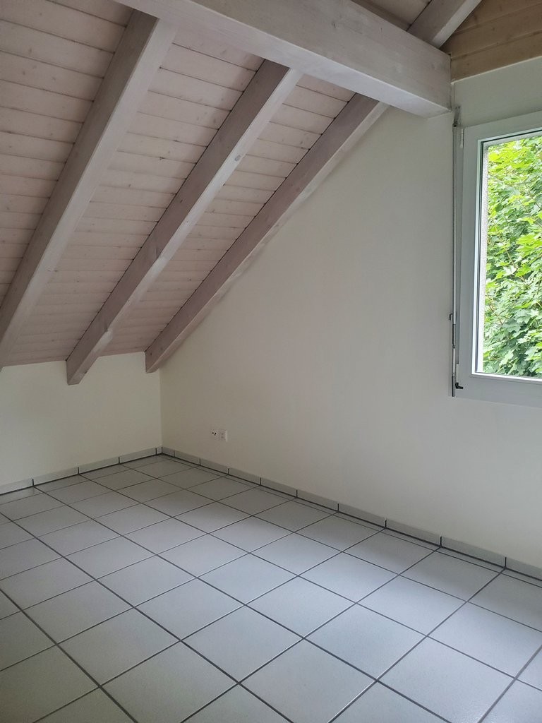 Einmalige Gelegenheit - charmante Dachwohnung an ruhiger Lage! - 3