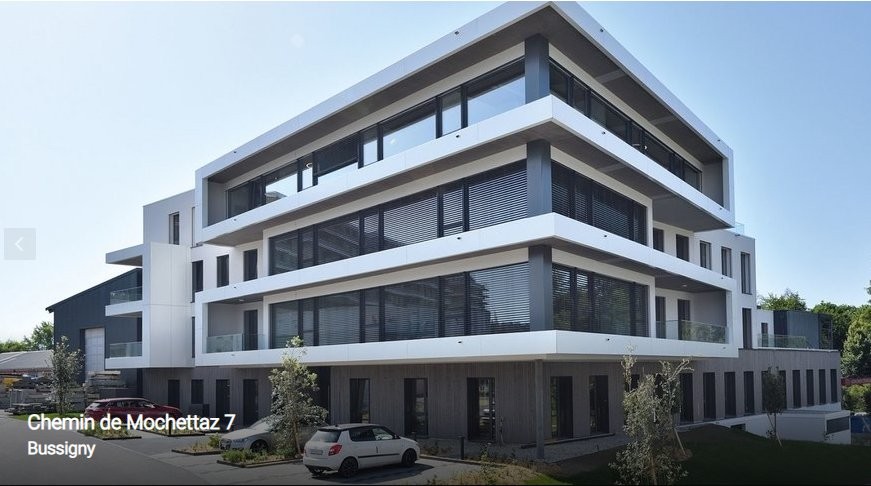 Grande place de parc intérieur - 0