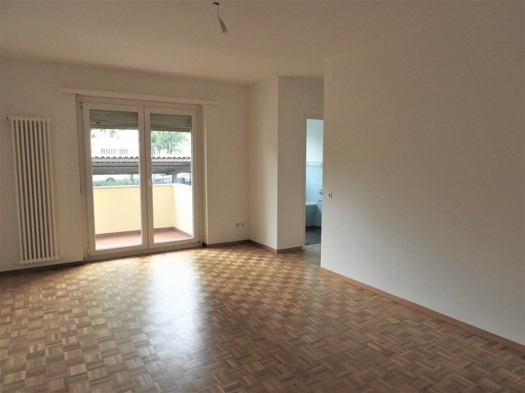 Luminoso 2.5 locali in zona strategica a Locarno - 0