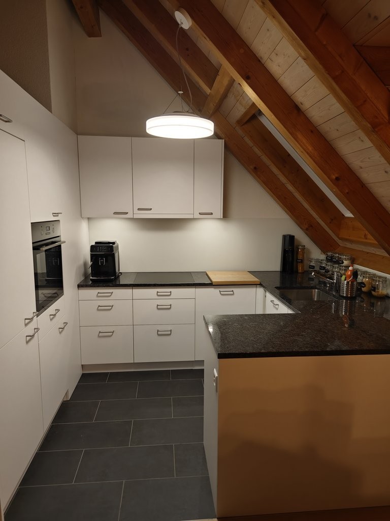 Moderne Dachwohnung mit grossartiger Aussicht - 1