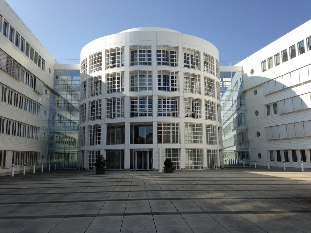 Places de parcs souterraines électriques - 1