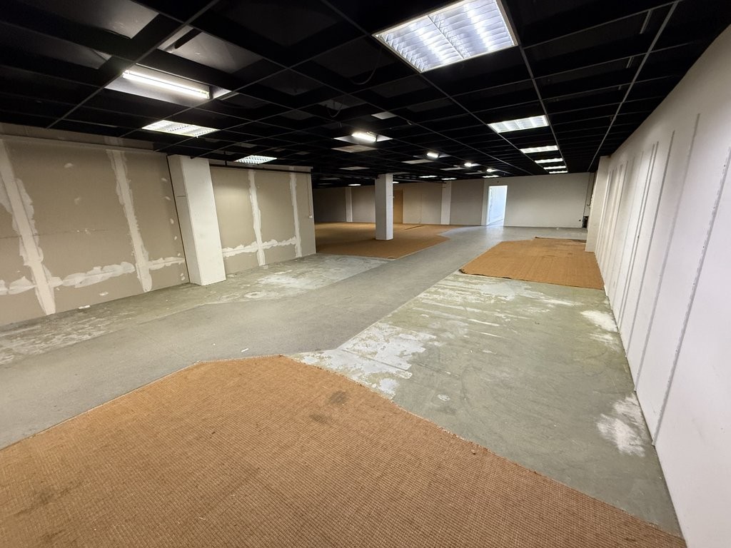 Lager in der Shoppingmeile Lyssach zu vermieten - 3