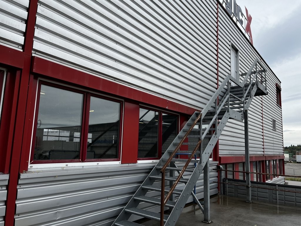 Lager in der Shoppingmeile Lyssach zu vermieten - 4