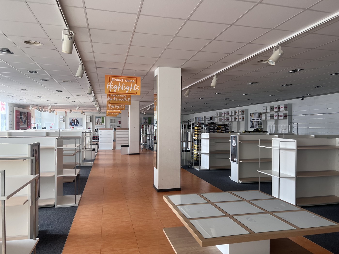 Attraktive Verkaufs-/Gewerbefläche zu vermieten - 1