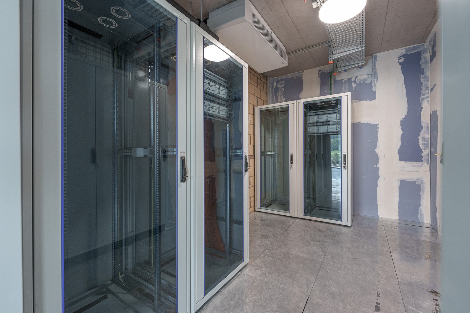 Ihr Büro. Ihre Möglichkeiten. Ihre Zukunft. - Arbeiten im COSMOS - 7