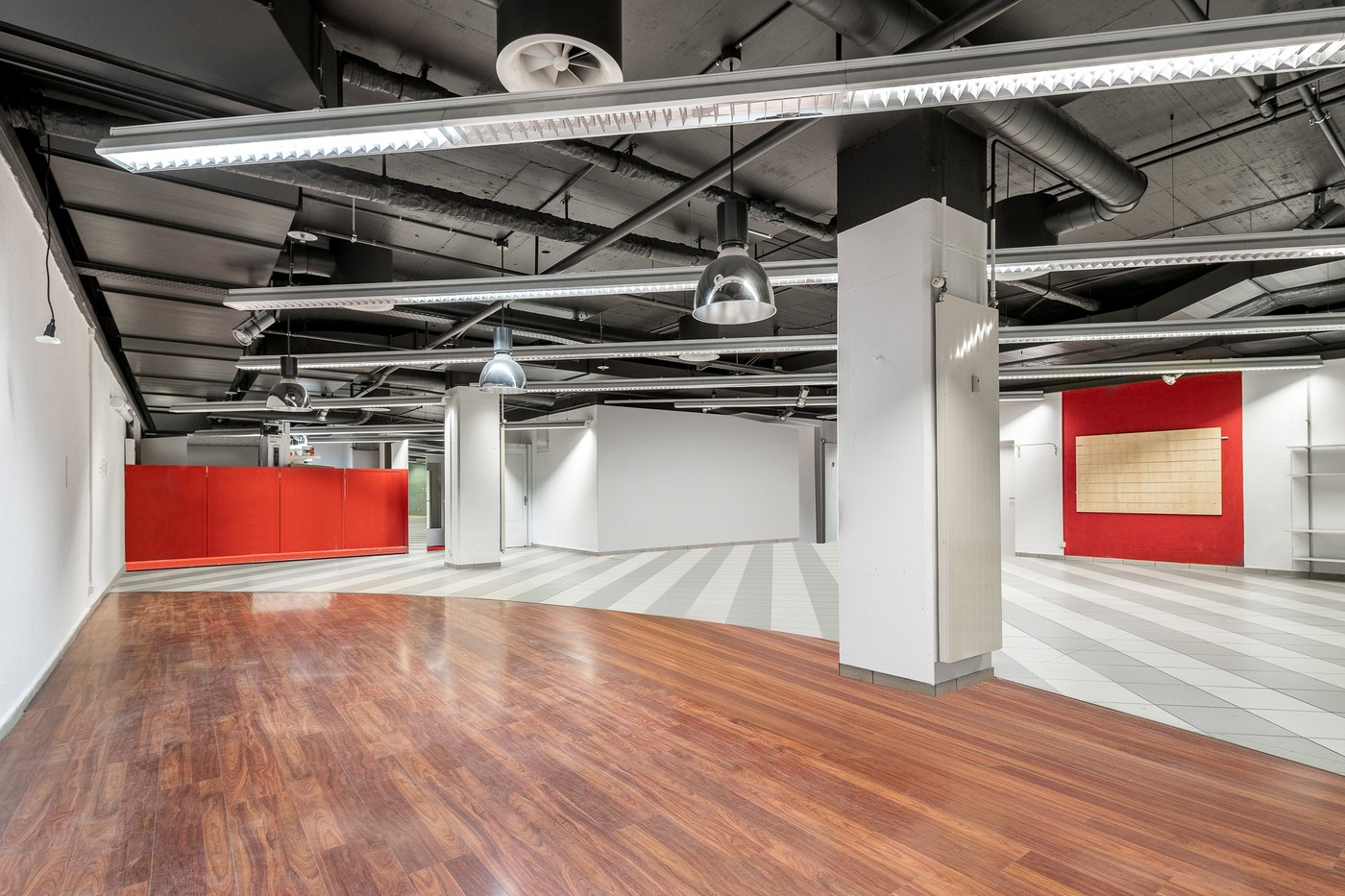 Attraktive Verkaufsfläche im Mergele Center zu vermieten - 2