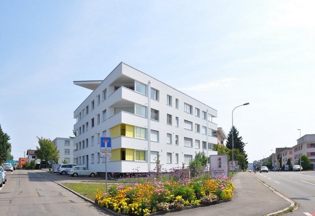 Aussenparkplatz an idealer Lage! - 0