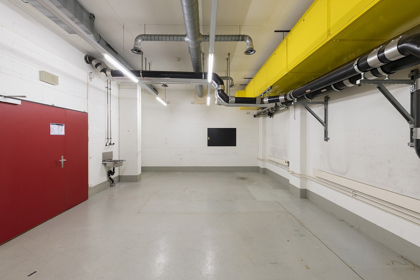 Vielseitig nutzbare Lagerflächen am Aeschenplatz 6 in Basel! - 1