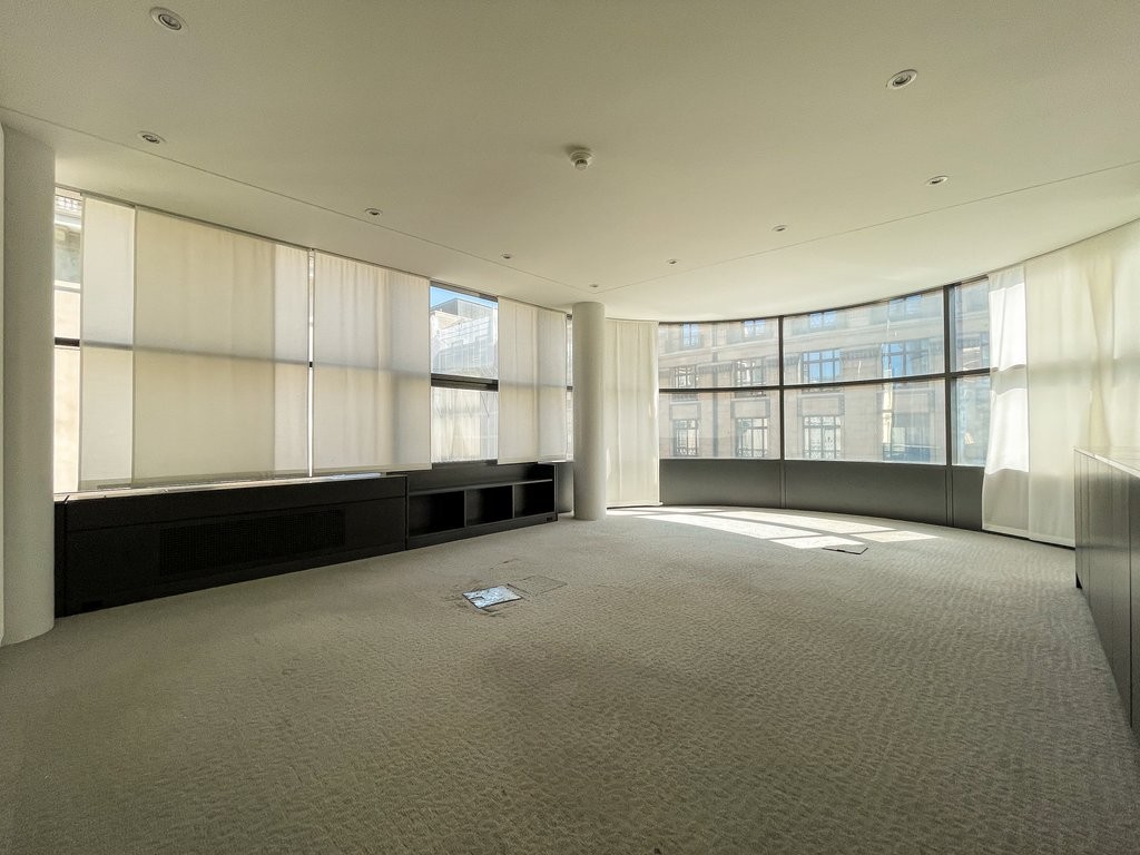 Bureau lumineux à deux pas du Lac et de la rue du Rhône - 5