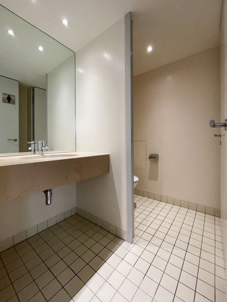 Bureau lumineux à deux pas du Lac et de la rue du Rhône - 7