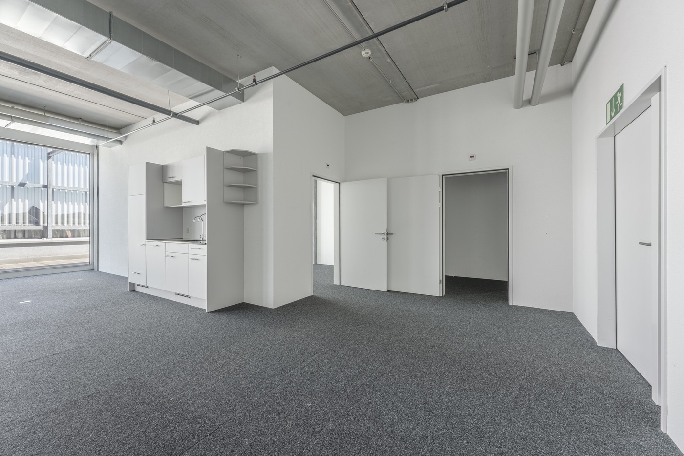 Büro mit sonniger Terrasse - 1