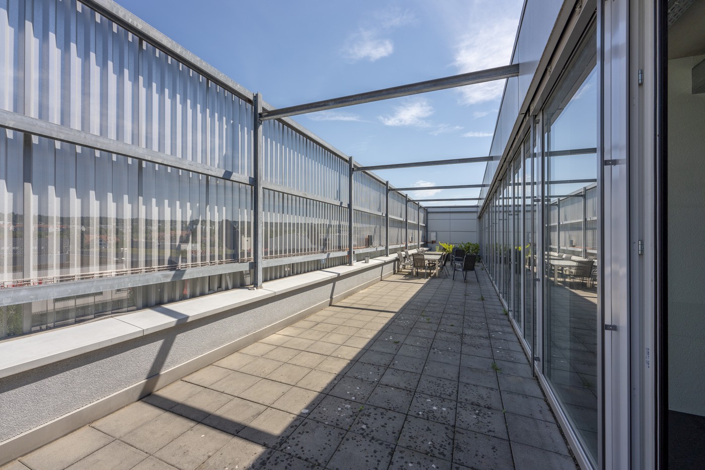 Büro mit sonniger Terrasse - 2