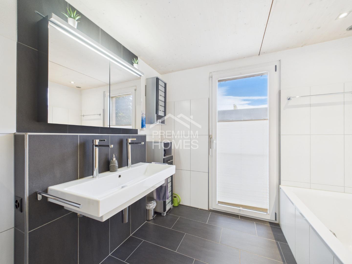 Neues Familienglück mit Garten und viel Platz - 9