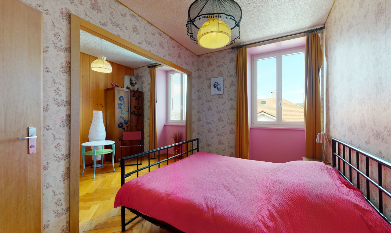 Prächtiges Geschäftsgebäude mit Gästezimmern, Bar und Kiosk - 4