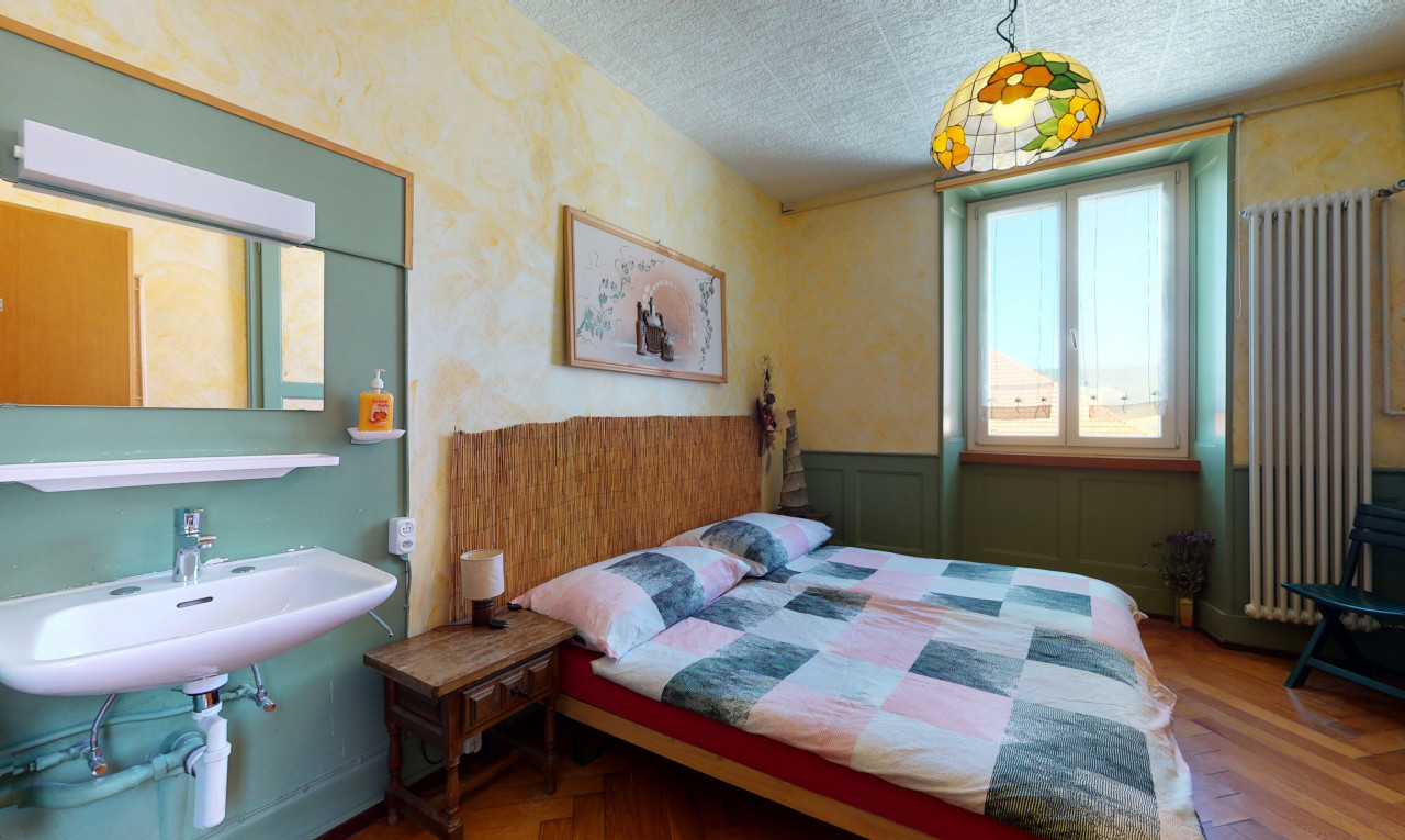 Prächtiges Geschäftsgebäude mit Gästezimmern, Bar und Kiosk - 7