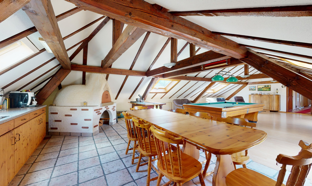 Einzigartig!Gemischtes Mehrfamilienhaus mit hohem Umwandlungspotenzial - 10