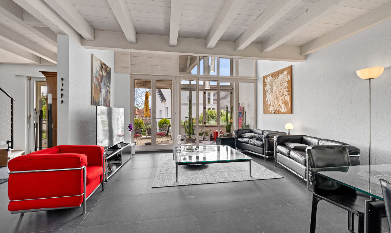 Two-Family House with Studio in a Central Location in Orpund near Biel - 3