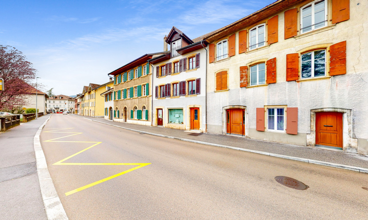 Immeuble mixte in au Landeron - 0