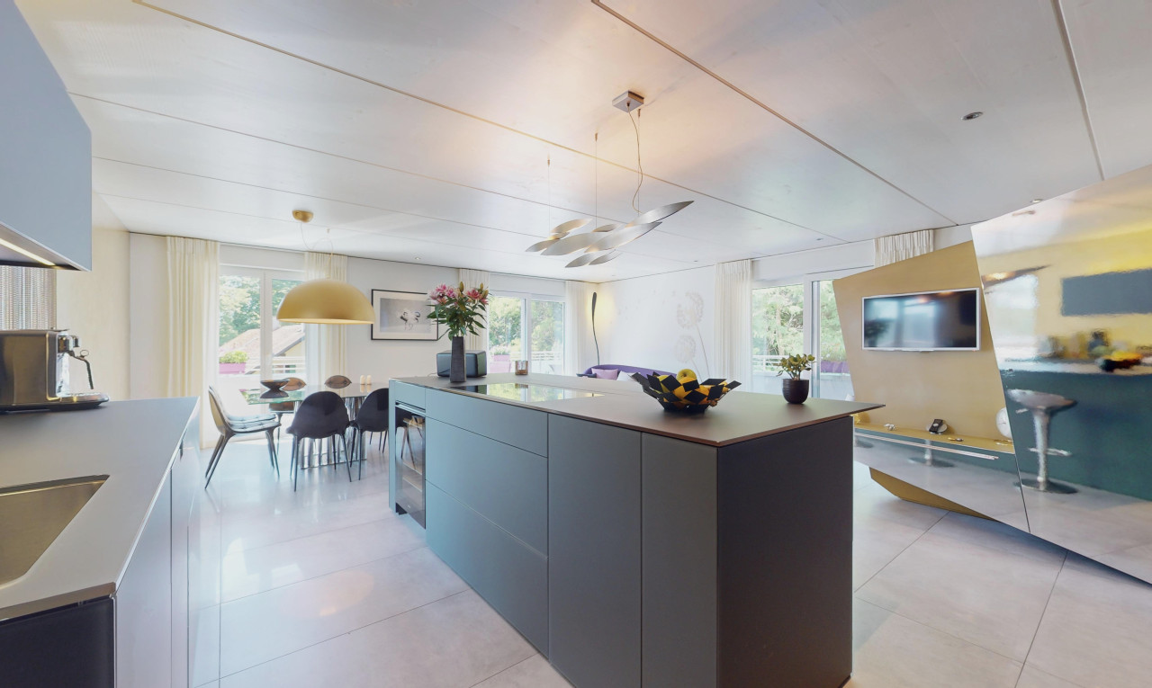 Attique in à Tolochenaz - 2