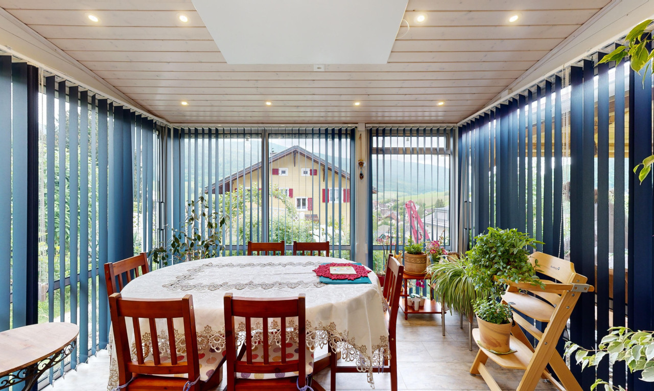 Idyllisches Einfamilienhaus mit Wintergarten und Panoramablick - 8