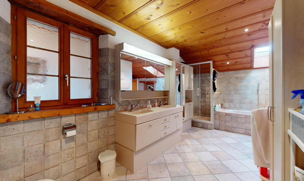 Wunderschönes Charakterobjekt mit Panoramablick auf die Landschaft - 10