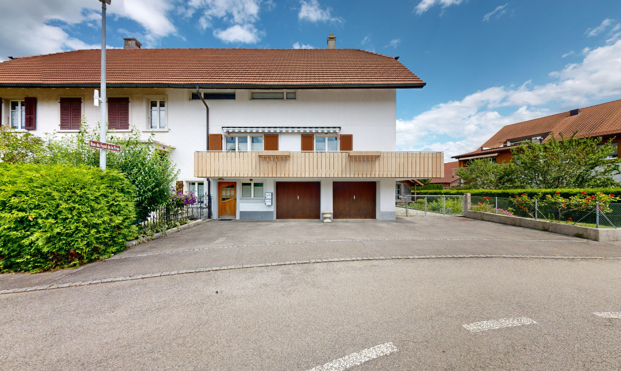 Wunderschöne Doppelhaushälfte mit großem Garten von 700m2! - 0