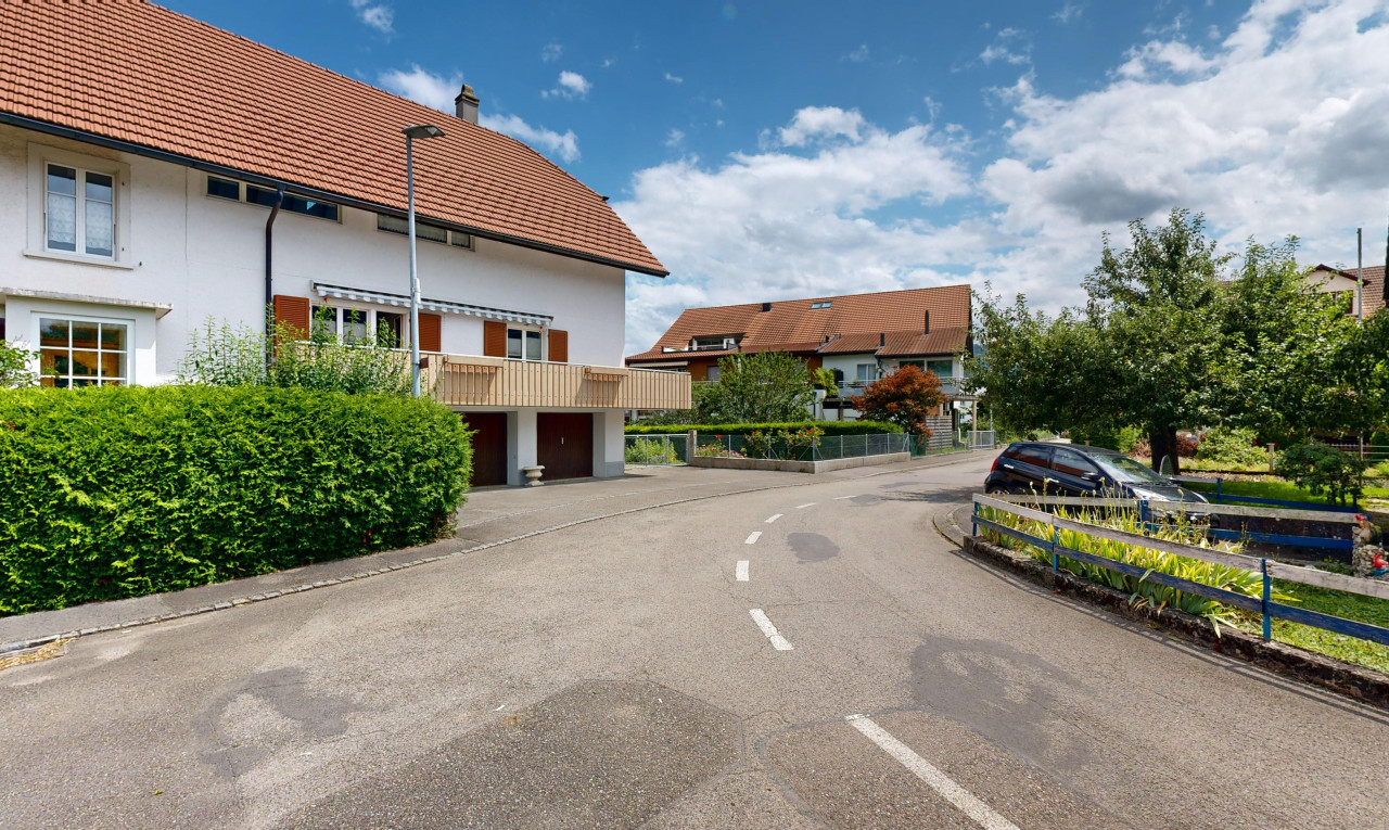 Wunderschöne Doppelhaushälfte mit großem Garten von 700m2! - 1