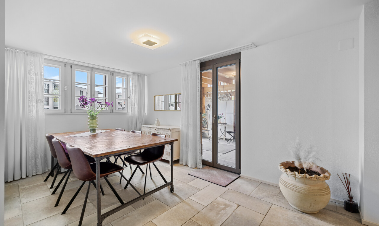 Einzigartige Chance! Wunderschöne Gartenwohnung an bester Lage - 2