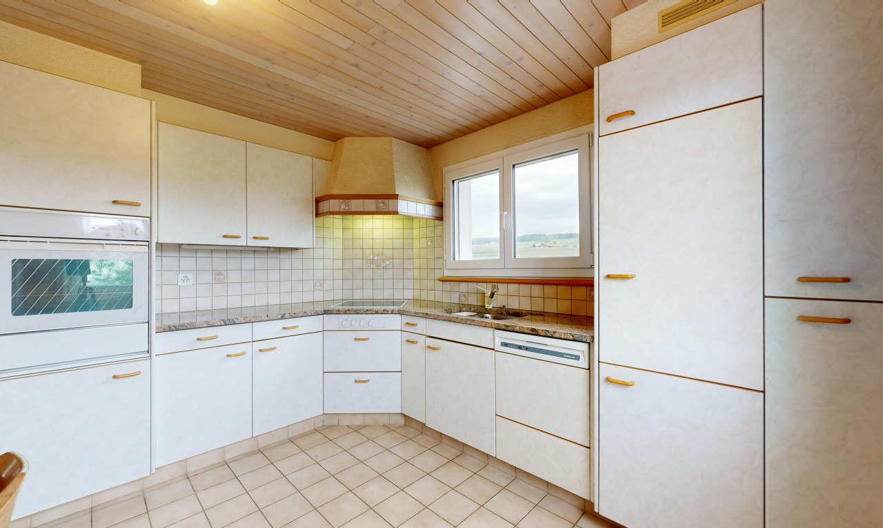 MEHRFAMILIENHAUS AM RAND DER LANDWIRTSCHAFTSZONE – GROSSE CHANCE! - 9