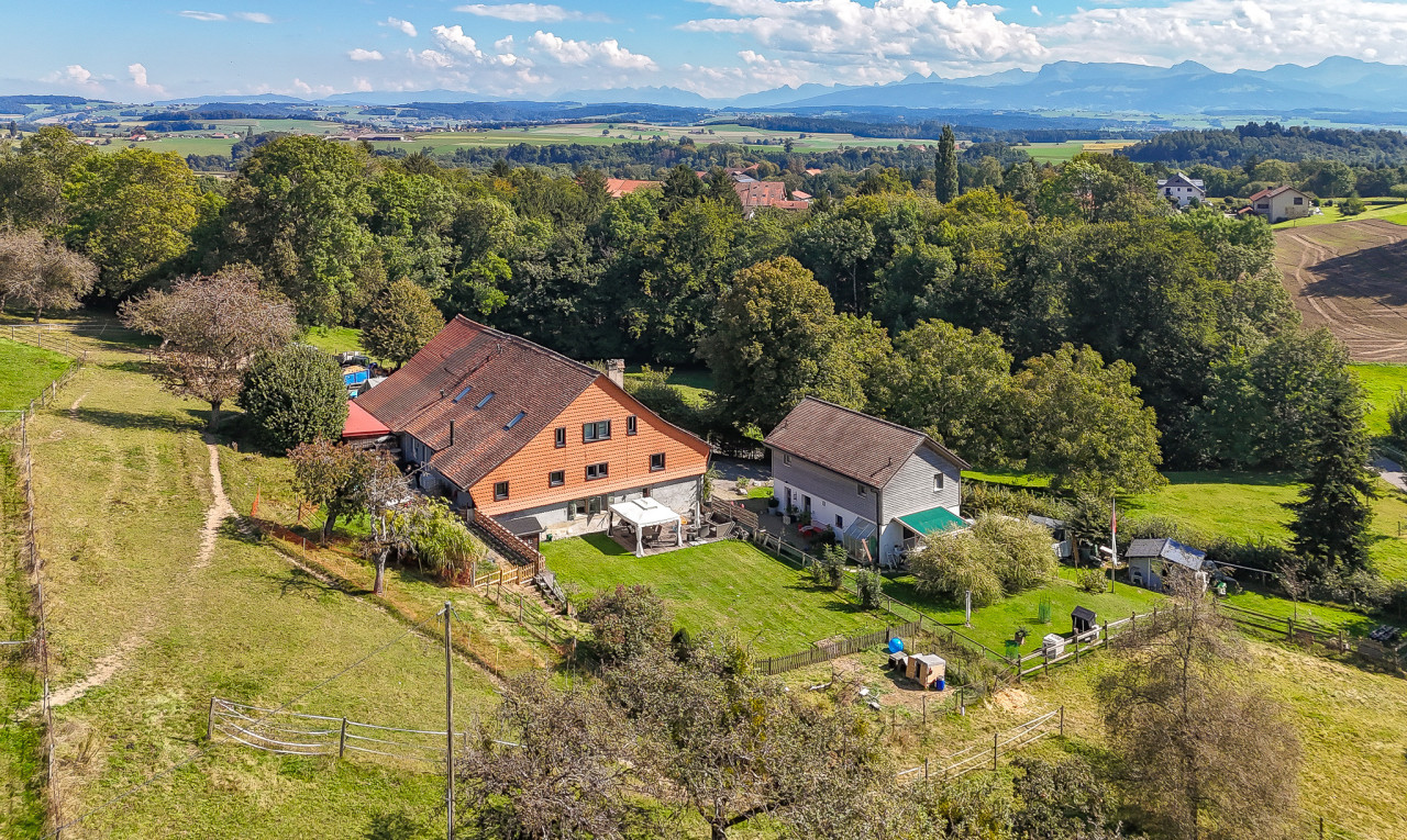 Maison plurifamiliale in à Ropraz - 1